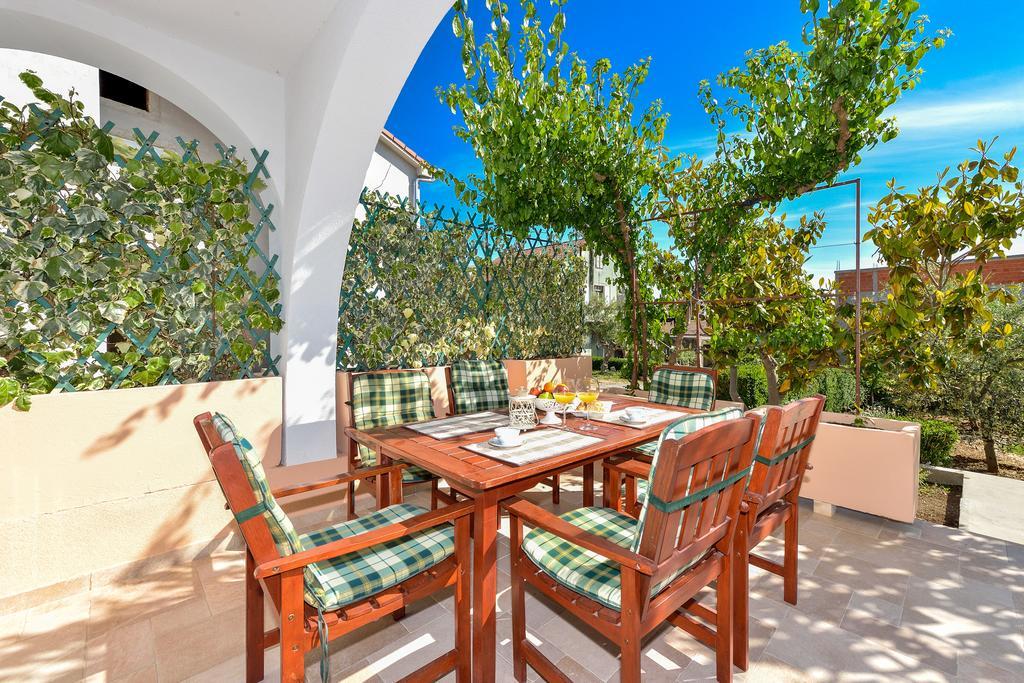 Villa Zdenka Pakostane Bagian luar foto