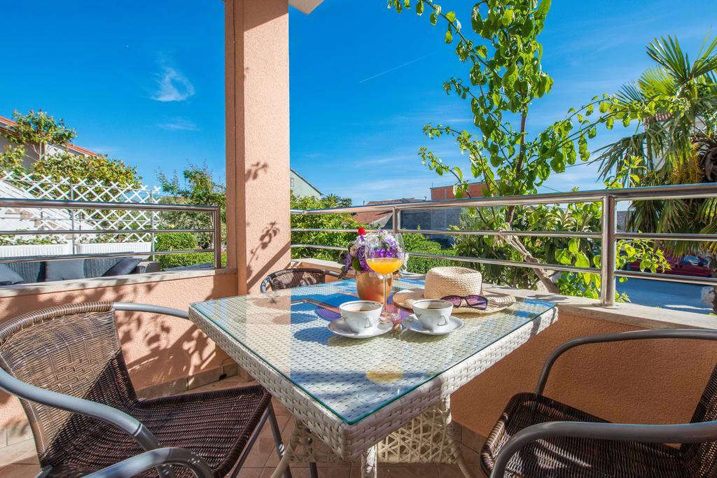 Villa Zdenka Pakostane Bagian luar foto