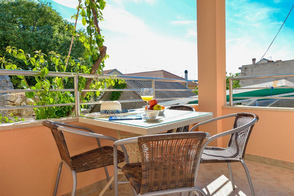 Villa Zdenka Pakostane Bagian luar foto