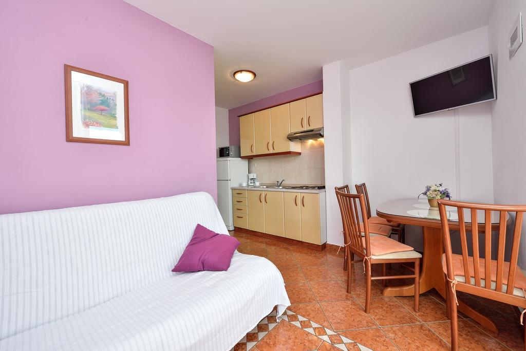 Villa Zdenka Pakostane Bagian luar foto